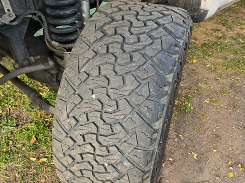 Used 2017 Ford F350 Platinum w/ FX4 4x4 Off Road Package image 13