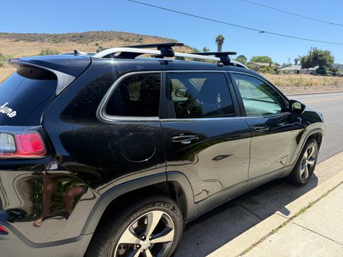 Used 2019 Jeep Cherokee Limited AWD/4WD image 15