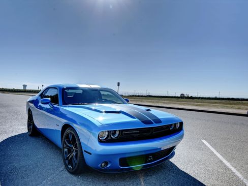 Used 2016 Dodge Challenger R/T Plus image 6