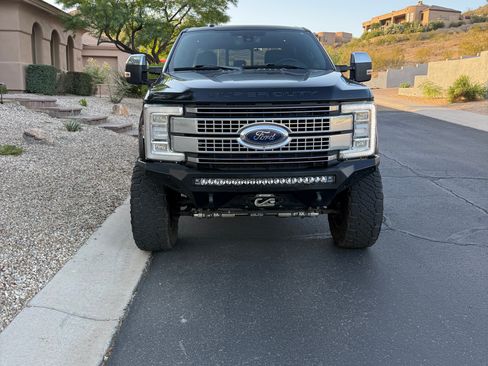 Used 2018 Ford F350 Platinum w/ Platinum Ultimate Package AWD/4WD image 26