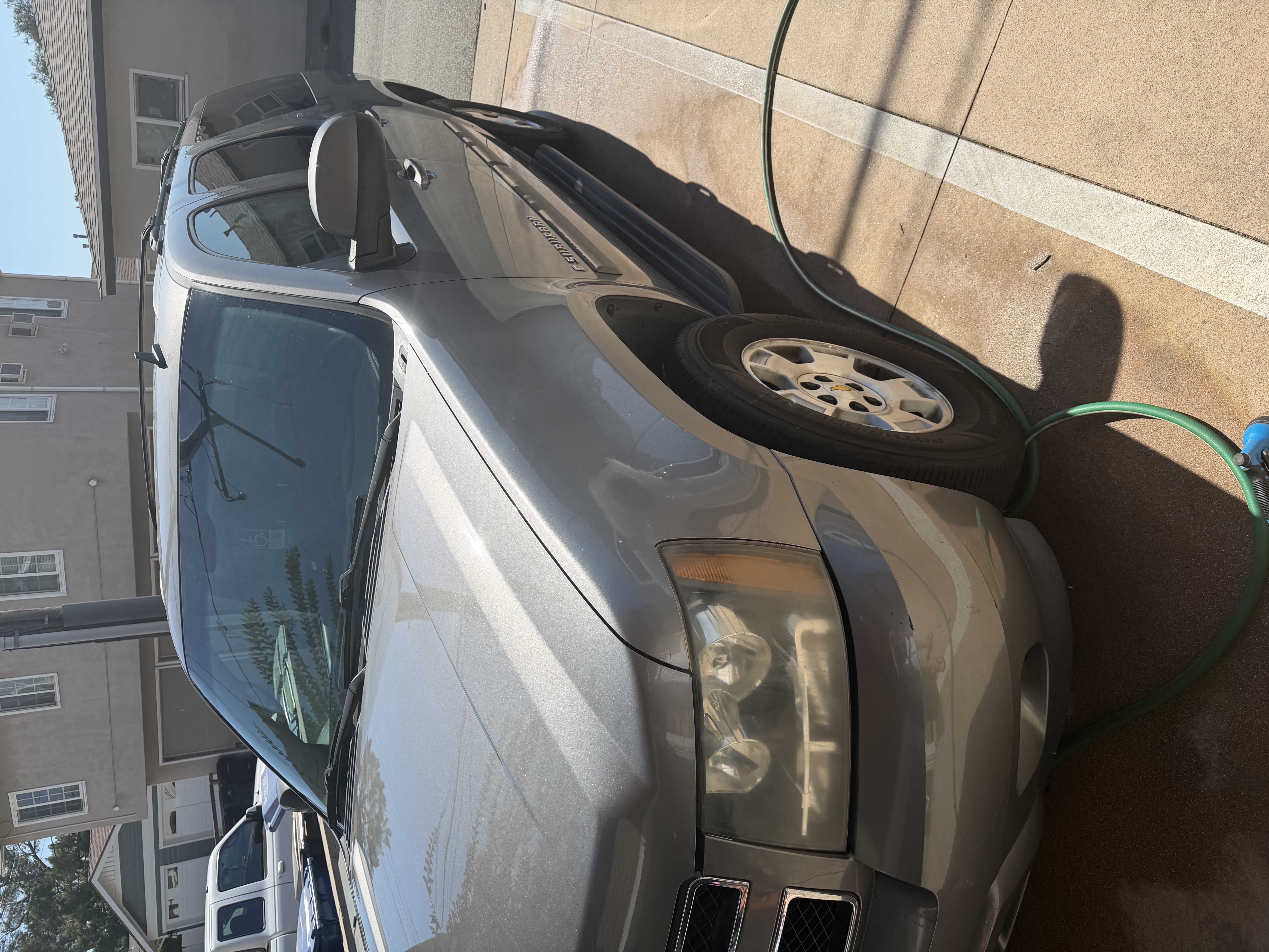Used 2008 Chevrolet Suburban LT RWD image 1
