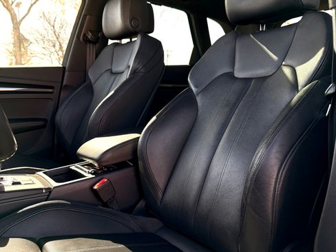 Used 2018 Audi SQ5 Prestige image 15