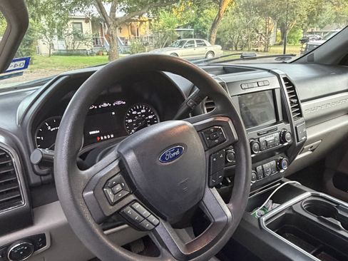 Used 2022 Ford F250 XLT w/ FX4 Off-Road Package AWD/4WD image 6