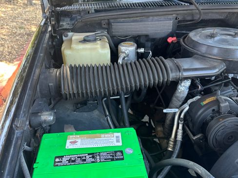 Used 1992 Chevrolet Silverado 1500 2WD Regular Cab image 17