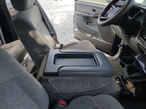 Used 2000 Chevrolet Silverado 1500 LS image 4