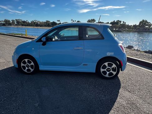 Used 2015 FIAT 500 e image 4