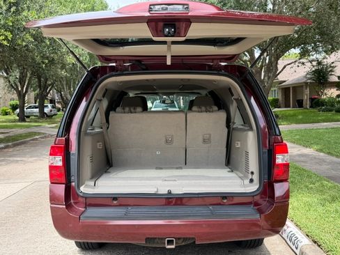 Used 2012 Ford Expedition EL XLT AWD/4WD image 5