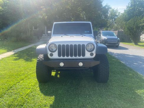 Used 2012 Jeep Wrangler Sport w/ Connectivity Group AWD/4WD image 14