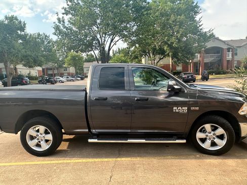 Used 2021 RAM 1500 Tradesman w/ Tradesman SXT Package RWD image 1