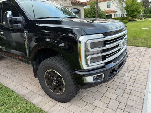 Used 2025 Ford F250 Platinum w/ Platinum Plus Package AWD/4WD image 10