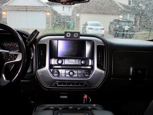 Used 2017 GMC Sierra 1500 SLE w/ SLE Value Package image 6