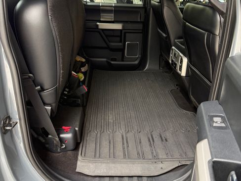 Used 2019 Ford F150 Lariat image 11