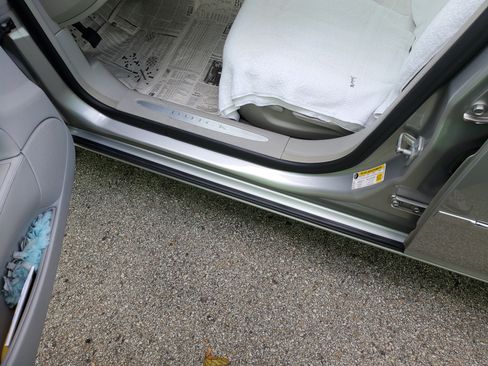 Used 2007 Buick Lucerne CX image 11