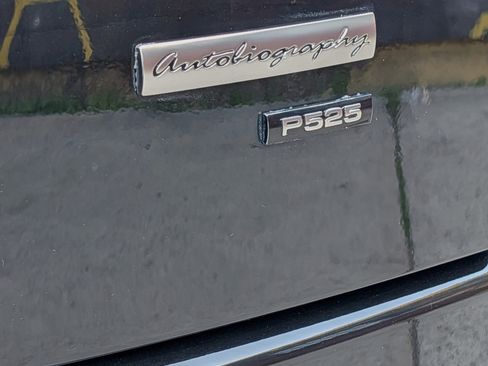 Used 2022 Land Rover Range Rover Autobiography image 26