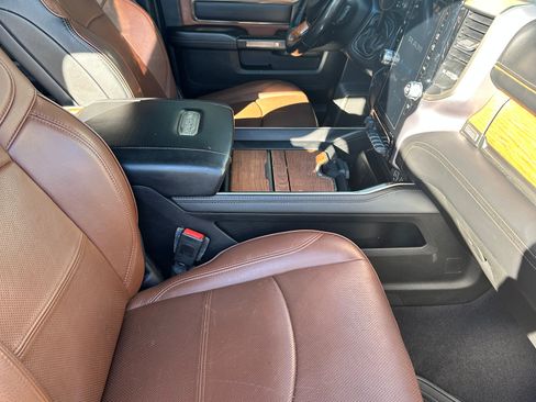 Used 2021 RAM 2500 Limited image 10