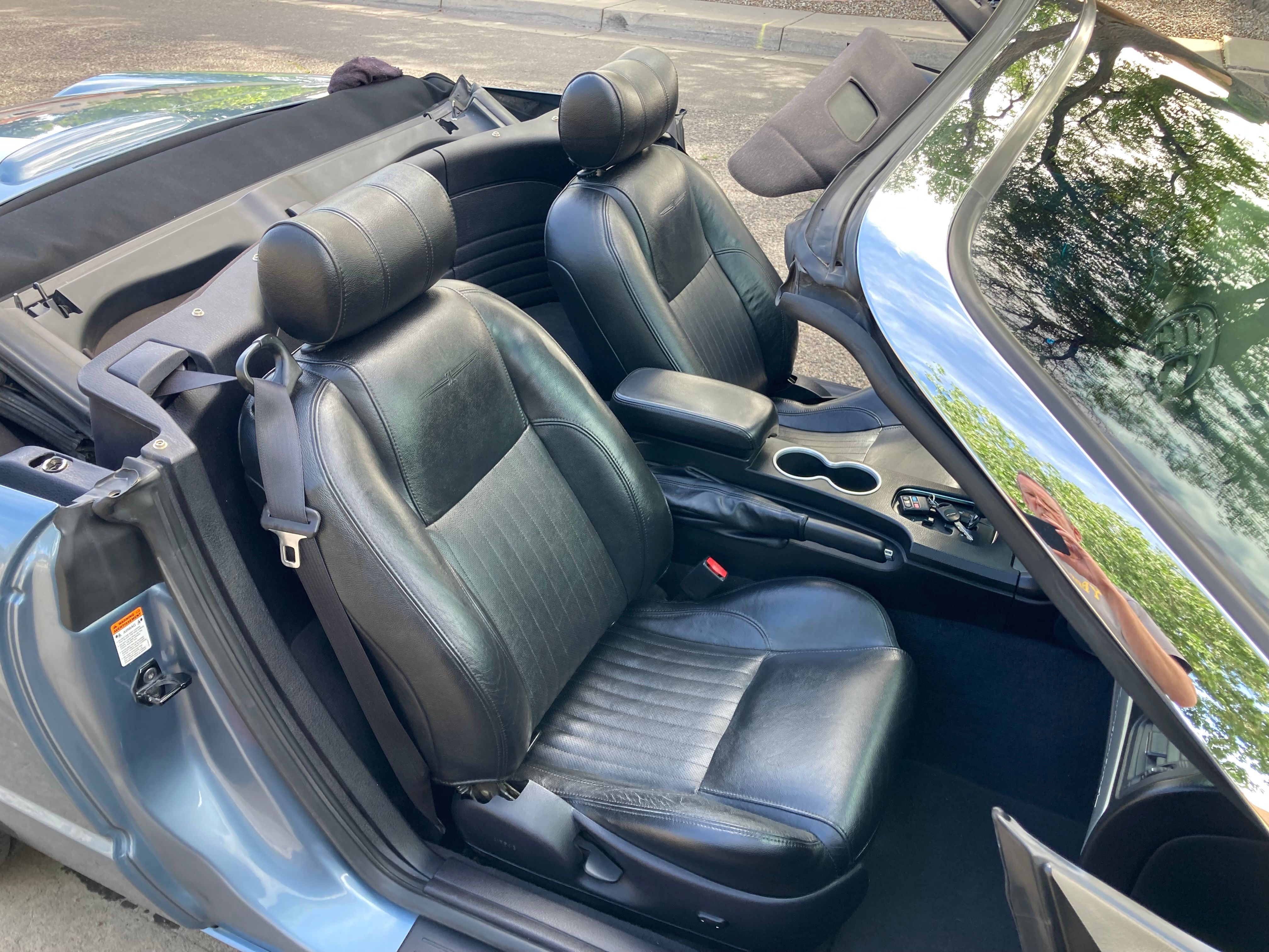 Used 2005 Ford Thunderbird RWD image 20