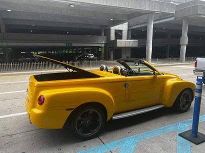 Used 2004 Chevrolet SSR w/ Preferred Equipment Group