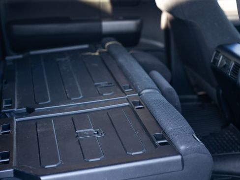 Used 2012 Toyota Tundra SR5 image 17