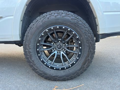 Used 2020 RAM 1500 Limited w/ Advanced Safety Group image 2