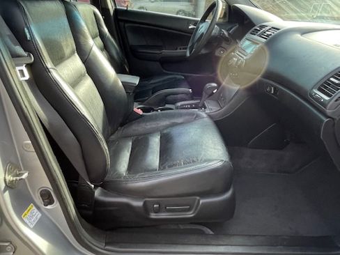 Used 2007 Honda Accord EX-L image 8
