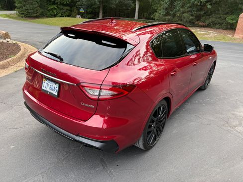 Used 2020 Maserati Levante GranSport AWD/4WD image 14