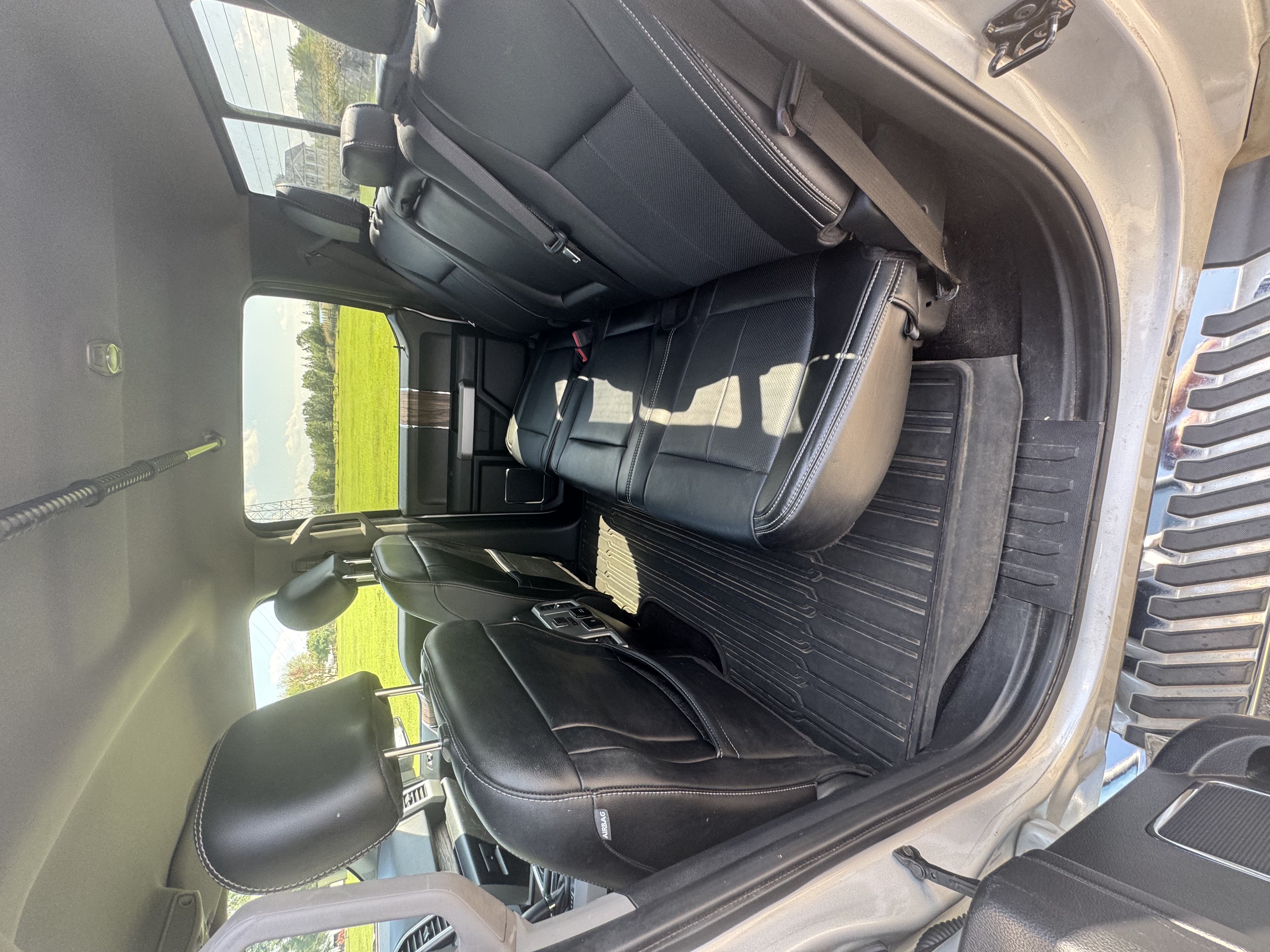 Used 2019 Ford F150 Lariat w/ Equipment Group 502A Luxury AWD/4WD image 20