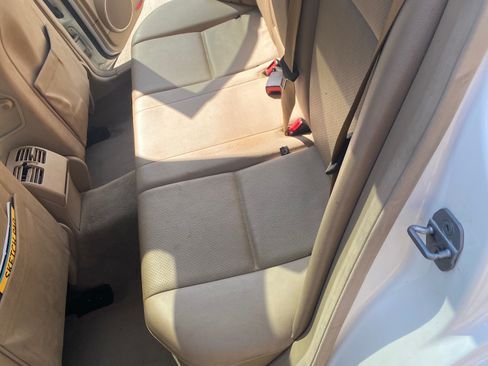 Used 2008 Mercedes-Benz C 300 4MATIC Sedan image 9