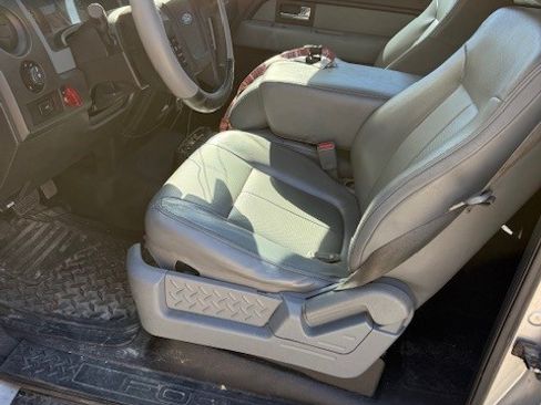 Used 2013 Ford F150 XL w/ Mid Equipment Group image 9