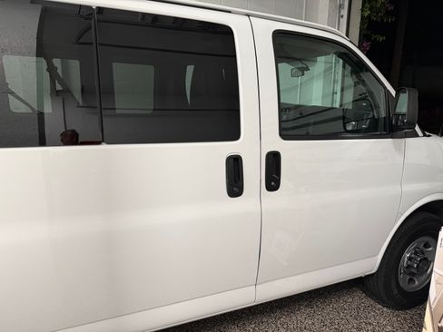 Used 2014 Chevrolet Express 3500 LT w/ LT Preferred Equipment Group image 18