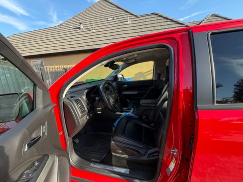 Used 2017 Chevrolet Colorado ZR2 AWD/4WD image 5