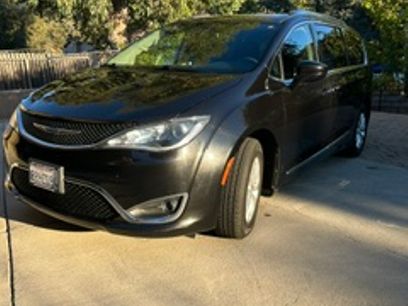 Used 2019 Chrysler Pacifica Touring-L