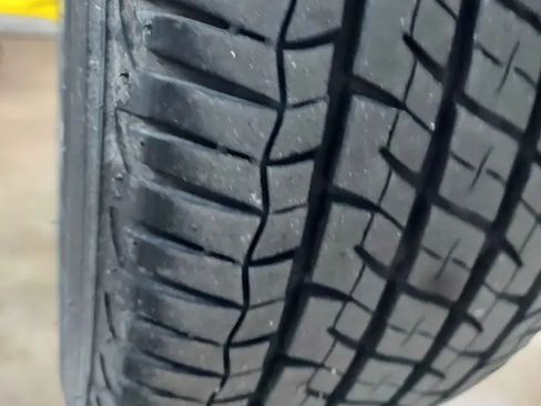 Used 2009 Chevrolet HHR LS image 4