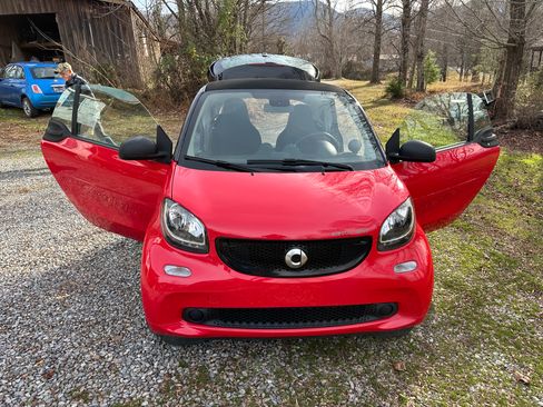 Used 2017 smart fortwo electric drive image 8