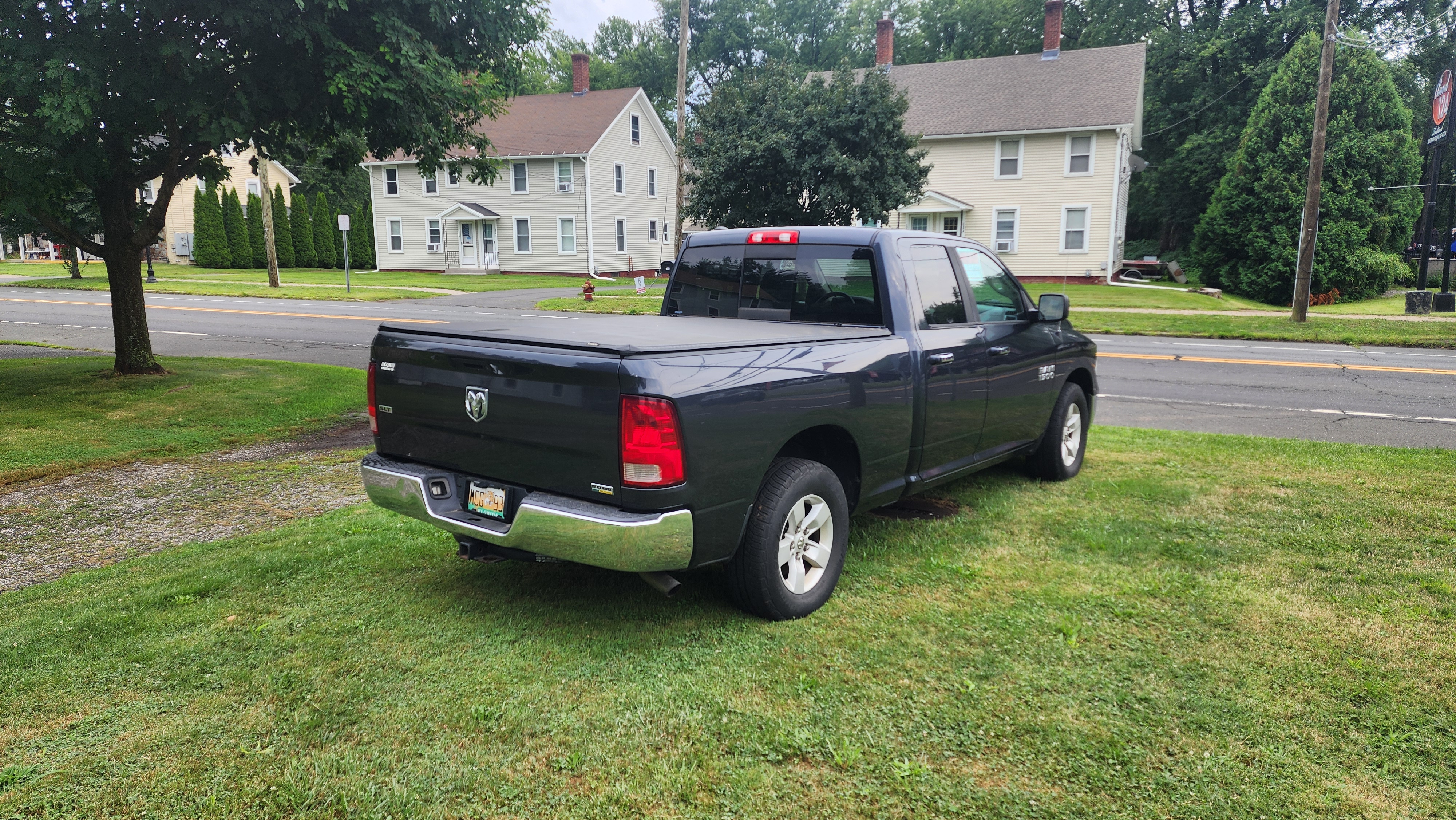 Used 2016 RAM 1500 Classic SLT RWD image 6