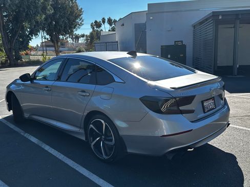 Used 2021 Honda Accord Sport image 2