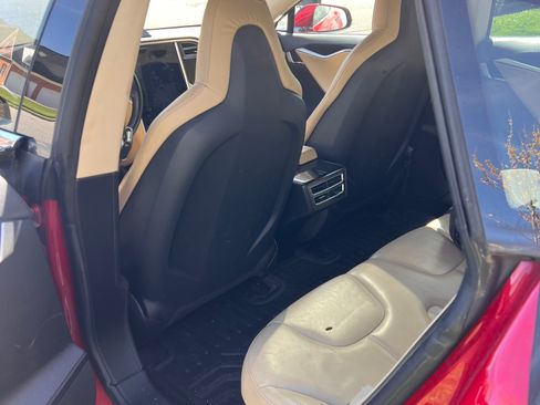 Used 2013 Tesla Model S image 9