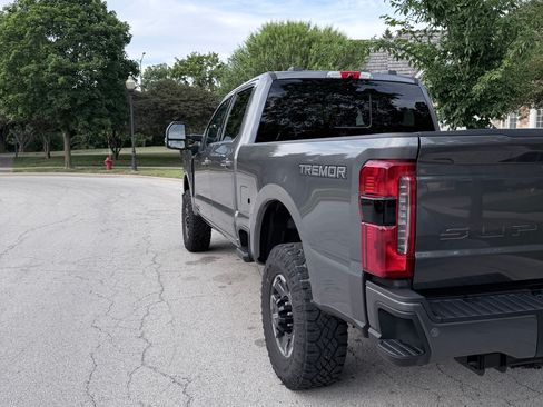 Used 2023 Ford F350 Lariat w/ Lariat Ultimate Package AWD/4WD image 10