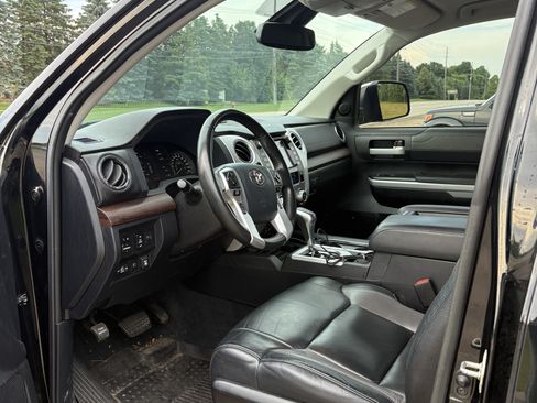 Used 2020 Toyota Tundra Limited w/ Limited Premium Package image 5