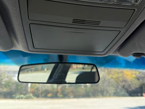 Used 2009 Toyota Camry LE image 4