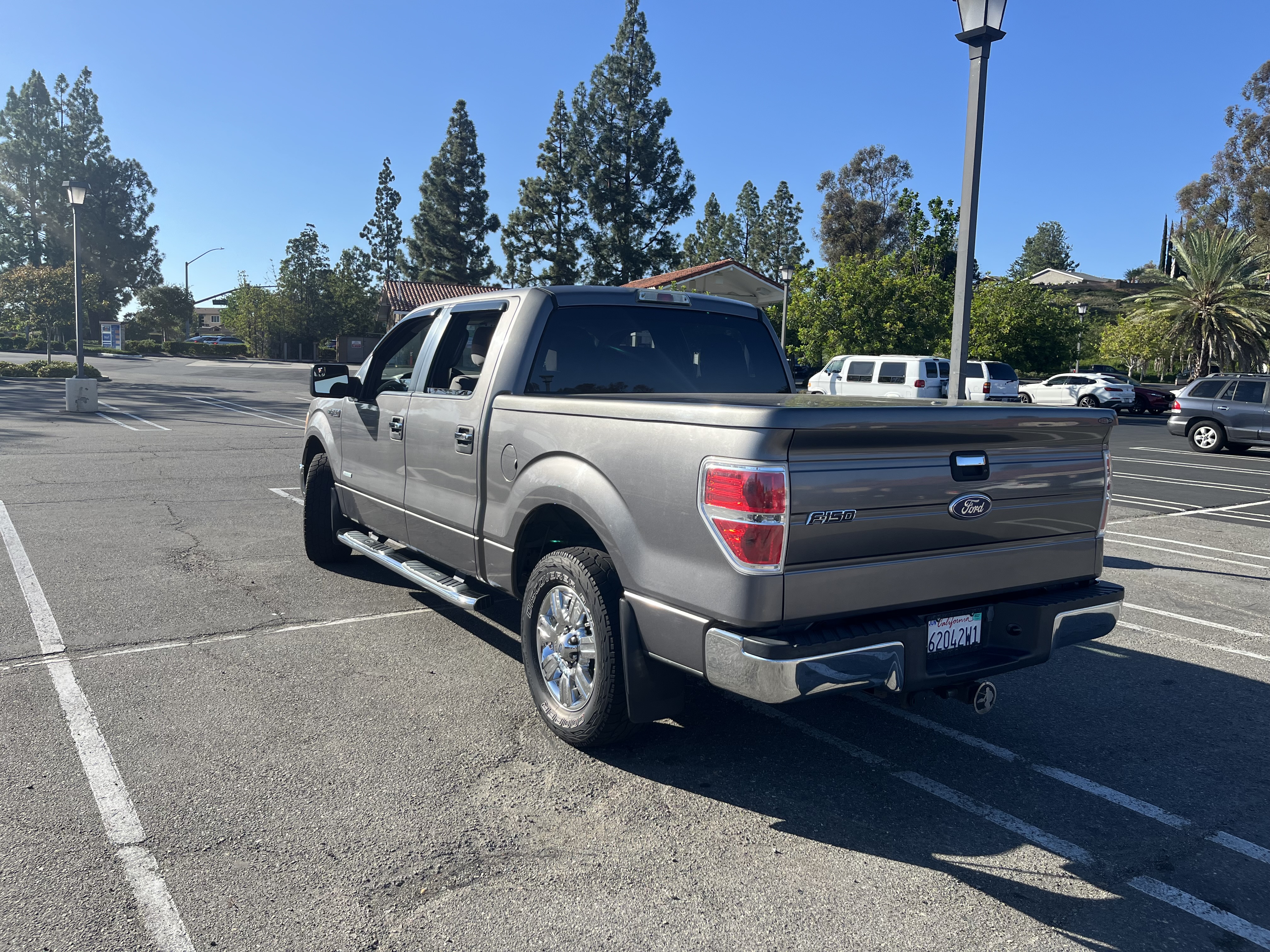 Used 2012 Ford F150 XLT w/ XLT Chrome Pkg RWD image 6
