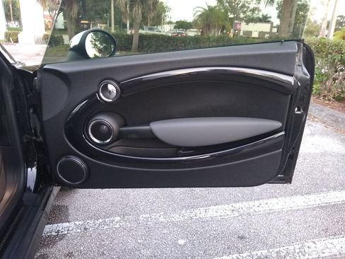 Used 2010 MINI Cooper John Cooper Works image 13