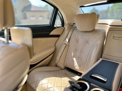 Used 2018 Mercedes-Benz S 560 4MATIC Sedan image 8