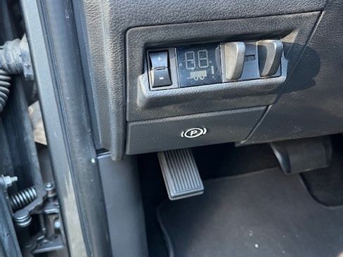 Used 2011 RAM 2500 Laramie w/ Protection Group image 13