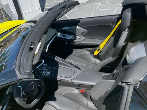 Used 2024 Chevrolet Corvette Stingray Preferred Conv w/ Z51 Performance Package image 10