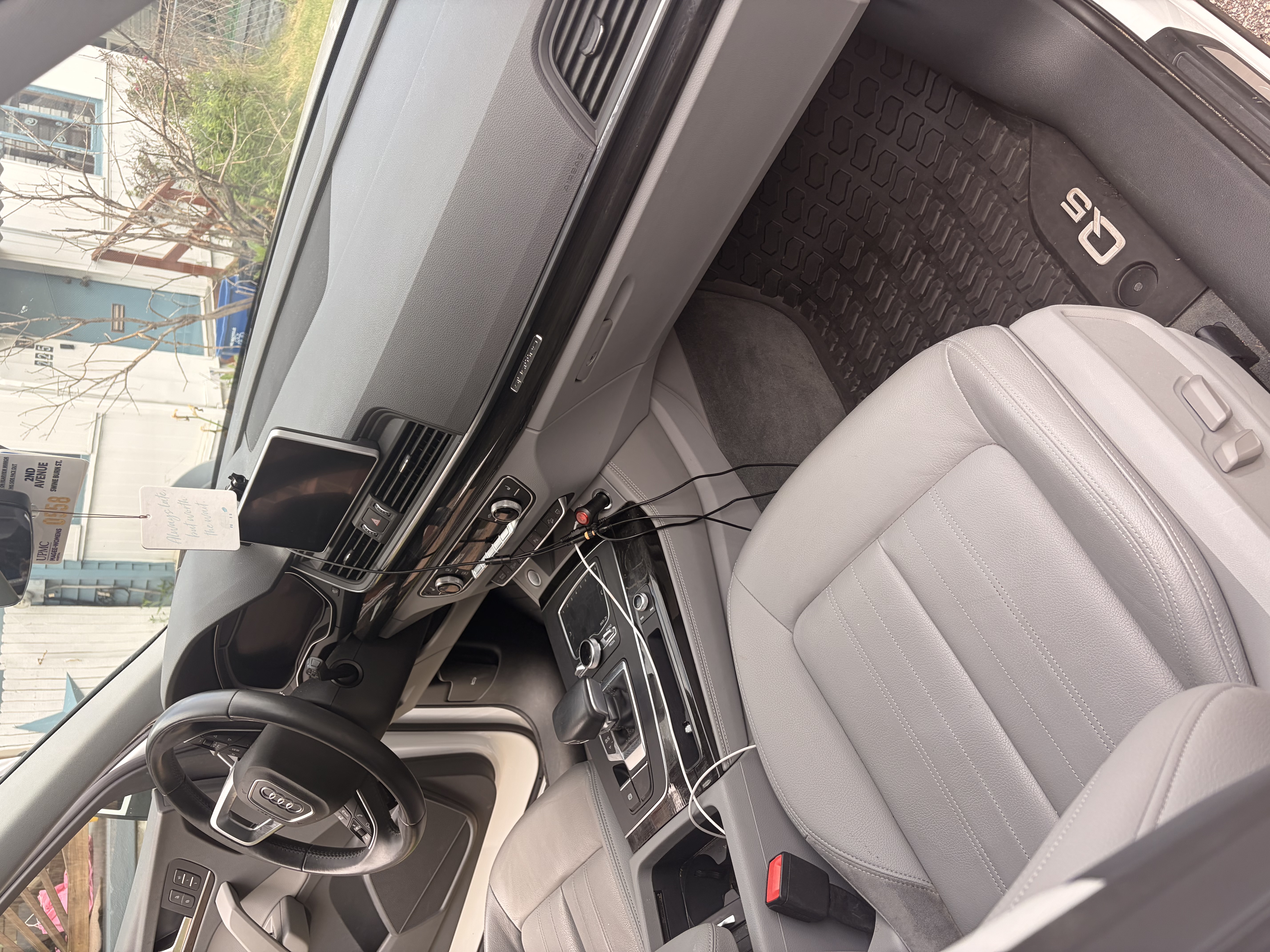 Used 2019 Audi Q5 2.0T Premium Plus w/ Premium Plus Package AWD/4WD image 5