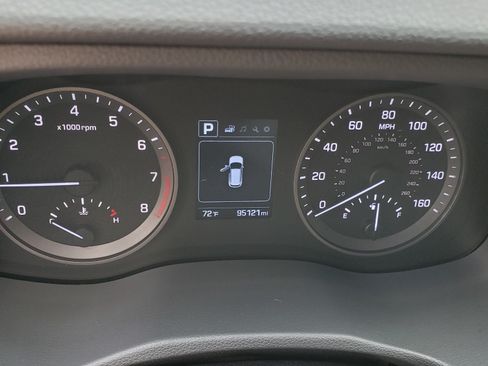 Used 2016 Hyundai Tucson SE image 12