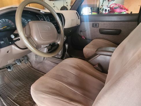 Used 1999 Toyota Tacoma 4x4 Xtracab V6 image 11