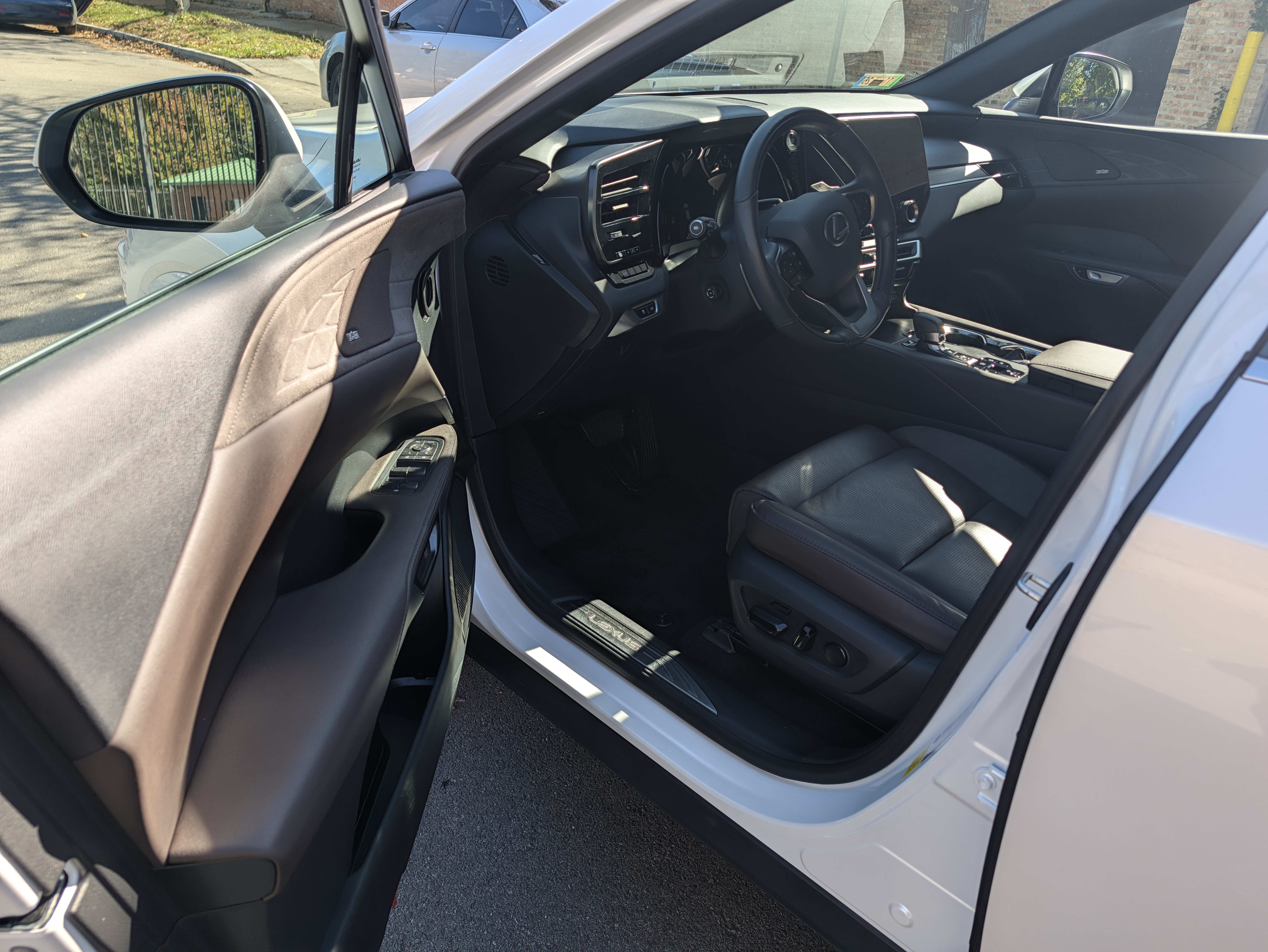 Used 2024 Lexus RX 350 AWD w/ Convenience Package image 16