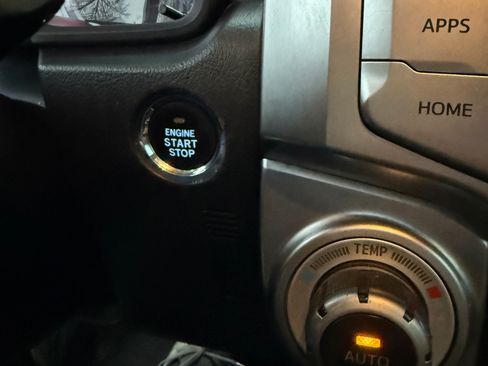 Used 2016 Toyota 4Runner Limited image 15