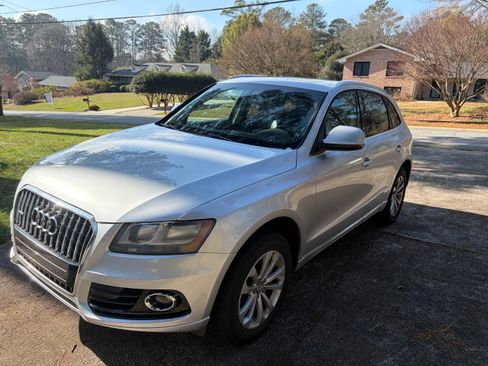 Used 2013 Audi Q5 2.0T Premium image 2